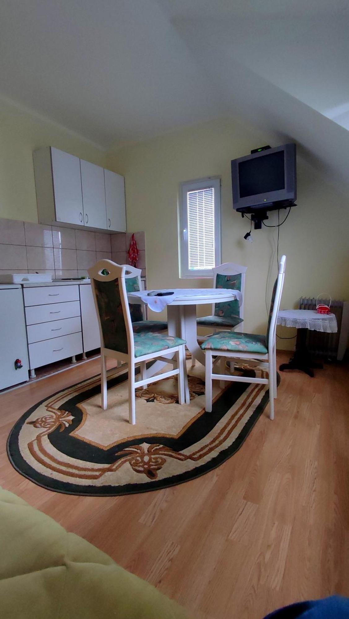 Apartment Dobra Vila Perucac Exteriör bild